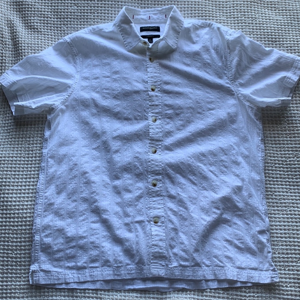 Banana Republic Short Sleeve Button Up